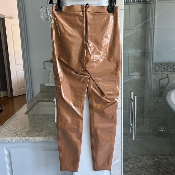 ALICE + OLIVIA MADDOX VEGAN LATEX LEGGING - Picture 6 of 16